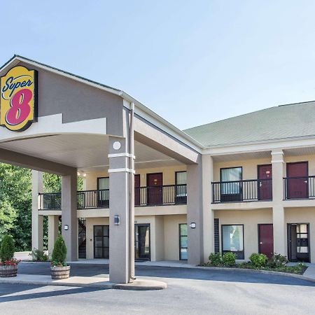 Super 8 By Wyndham Petersburg Motel Екстериор снимка